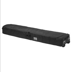 DAKINE low roller snowboard bag